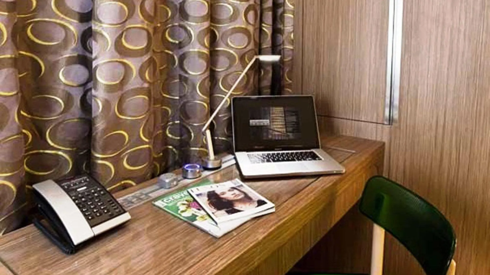 Hotel Pennington By Rhombus Hongkong 4*,  China