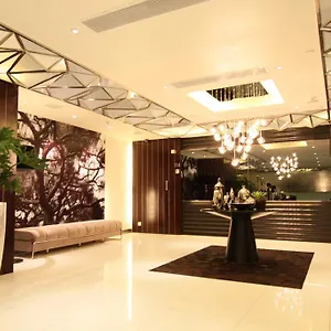 Hotel King's